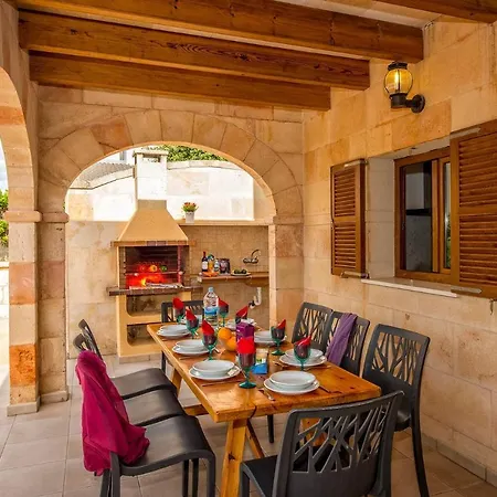Candela 4 Bedroom Villa, Cala'n Forcat Villa